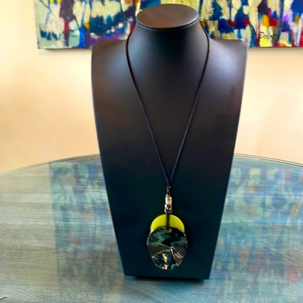 Robert Lee Morris freeform multi-material necklace - Picture 2 of 12